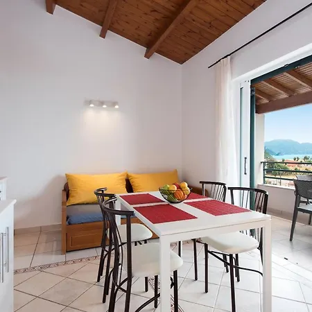 Corfu Anemoessa Apt 格利法达